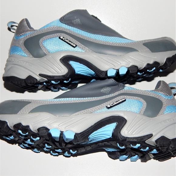 NEW Women Size 7 Columbia boots/shoes RUN SMALL M Hiking Blue laces and zipper